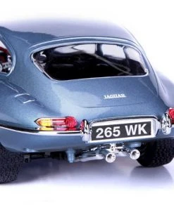 Burago 1/18 Jaguar E Coupe 1961 Diecast Model -Games Workshop shop 292046 73369.1676906252