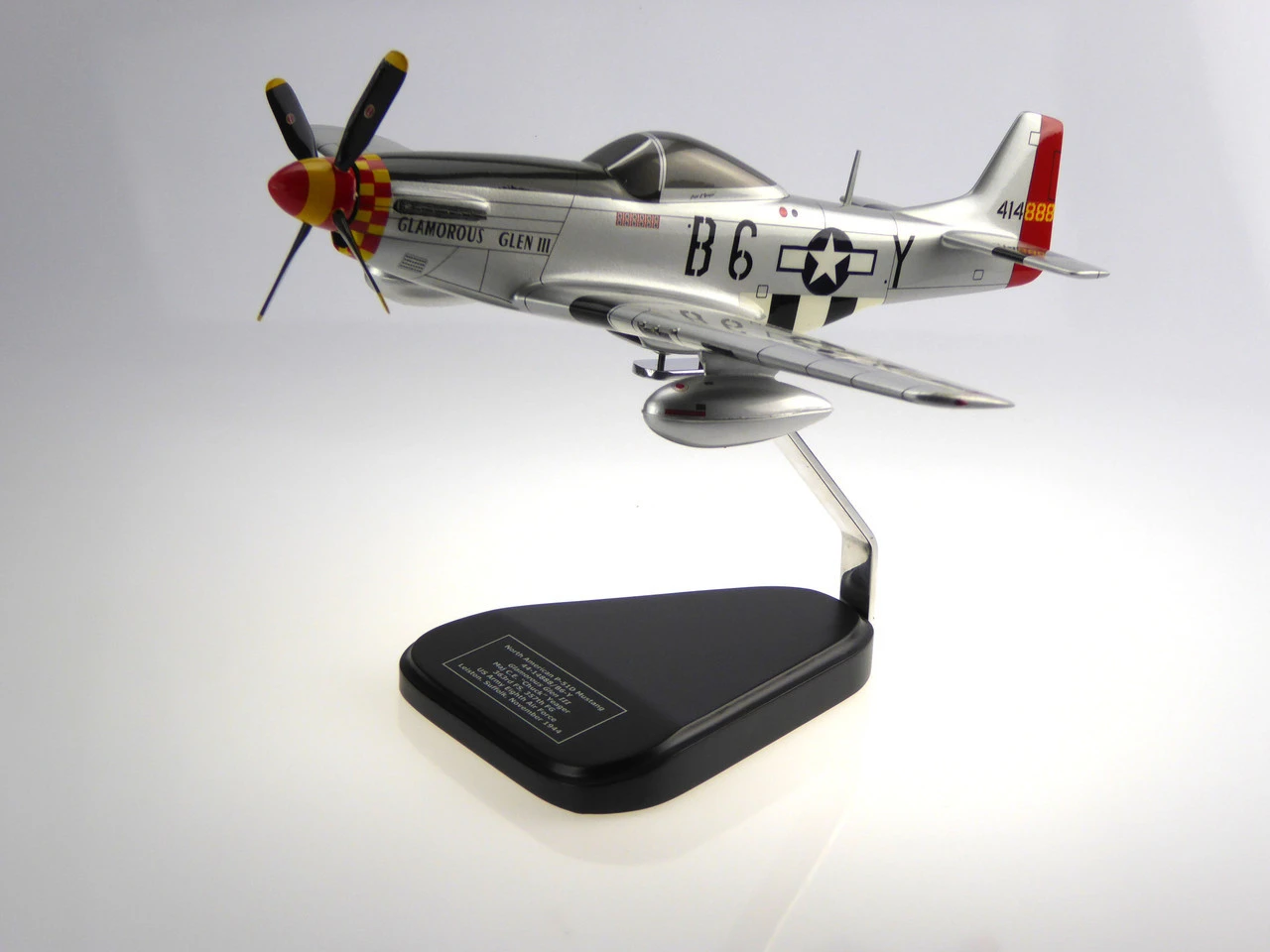 Bravo Delta Models P-51 Glamorous Glen Scale Model Aircraft 2 Bravo Delta Models P-51 Glamorous Glen Scale Model Aircraft - Image 2