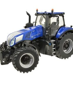 Britains 1/32 New Holland T8.435 Tractor Diecast Model