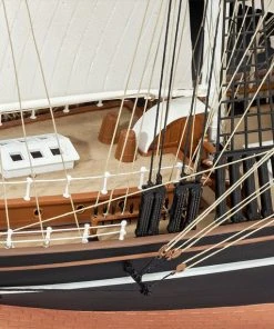 Revell 1/96 Cutty Sark -Games Workshop shop 296596 90753.1676903590