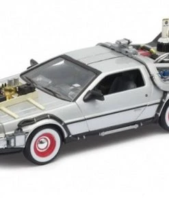 Welly 1/24 DeLorean Back To The Future 3 Diecast Model