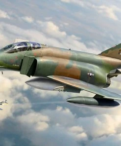 Academy 1/32 McDonnell Douglas F-4E Phantom USAF Vietnam War