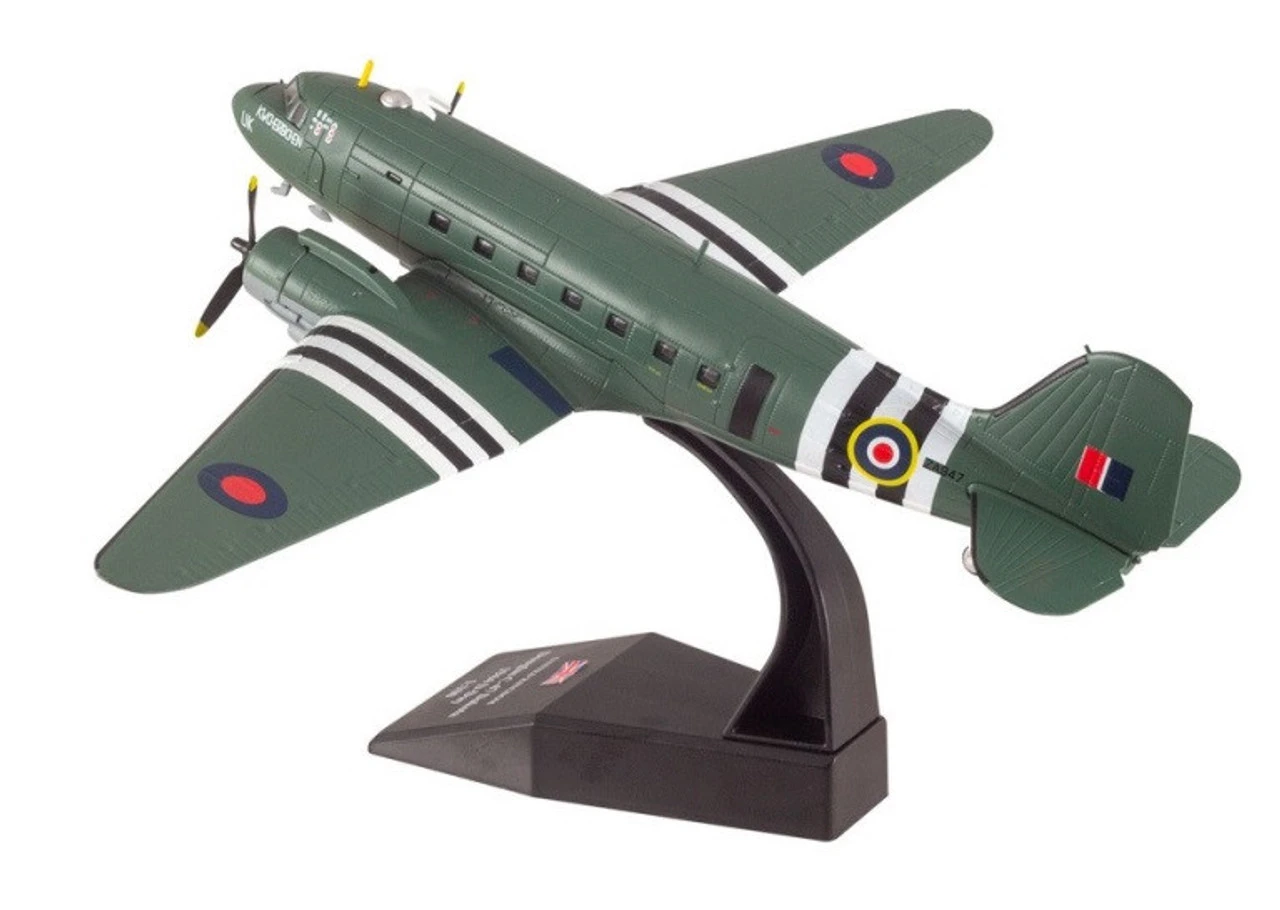 RAF 1/100 Douglas Dakota Diecast Model 1 RAF 1/100 Douglas Dakota Diecast Model