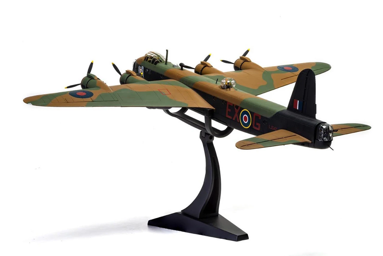 Corgi 1/72 Short Stirling MK. III LJ542 Diecast Model 4 Corgi 1/72 Short Stirling MK. III LJ542 Diecast Model - Image 4