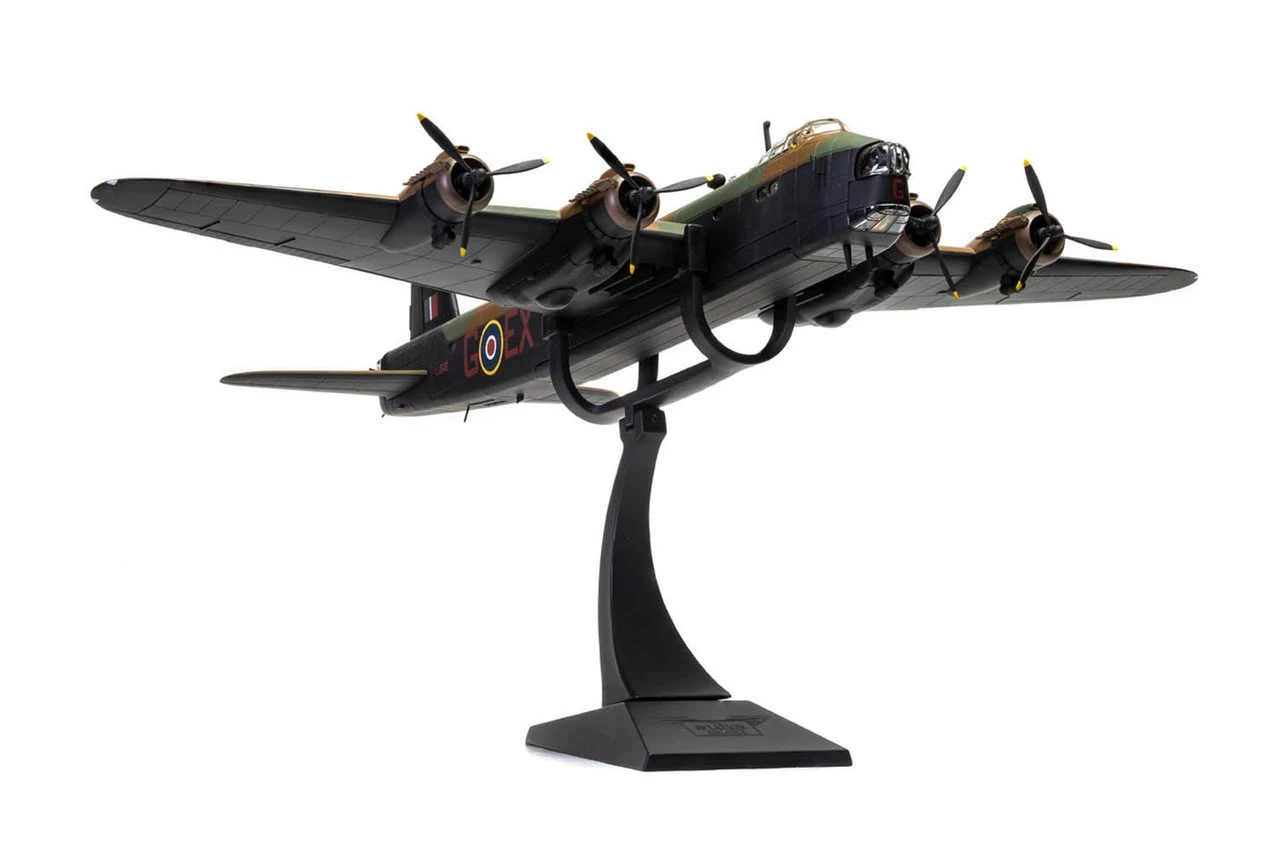 Corgi 1/72 Short Stirling MK. III LJ542 Diecast Model 3 Corgi 1/72 Short Stirling MK. III LJ542 Diecast Model - Image 3