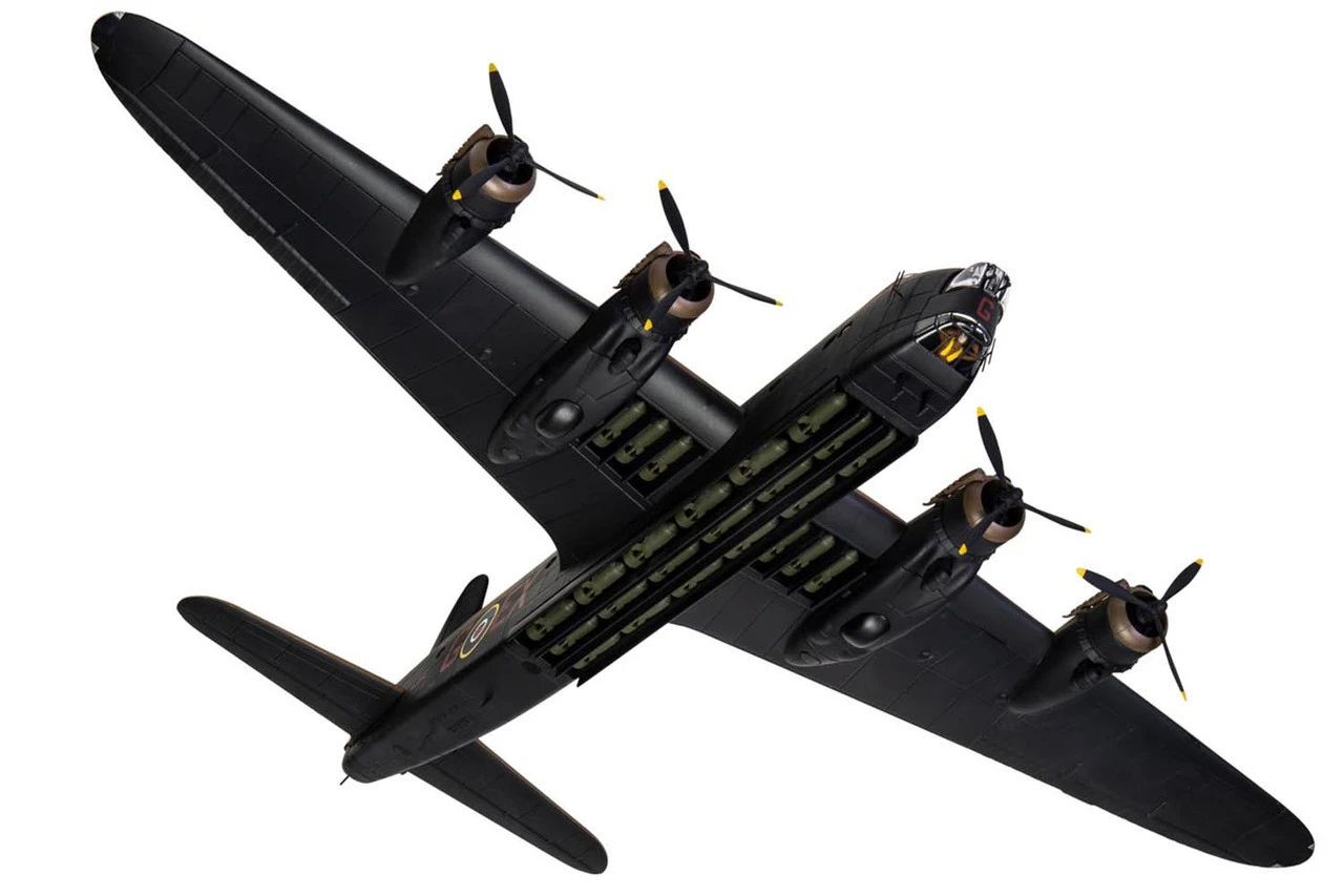 Corgi 1/72 Short Stirling MK. III LJ542 Diecast Model 9 Corgi 1/72 Short Stirling MK. III LJ542 Diecast Model - Image 9