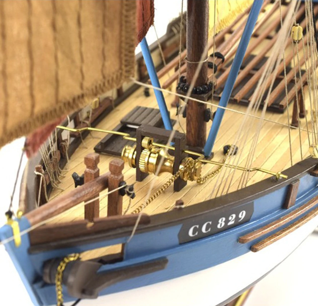 Artesania Latina 1/50 Marie Jeanne Wooden Ship Model Kit 5 Artesania Latina 1/50 Marie Jeanne Wooden Ship Model Kit - Image 5