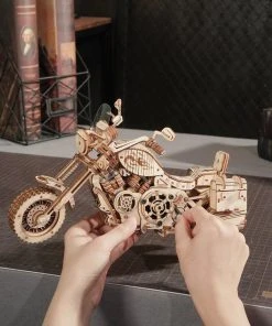 Rokr Cruiser Motorcycle 3D Wooden Puzzle Model Kit -Games Workshop shop 326743 78350.1676906208