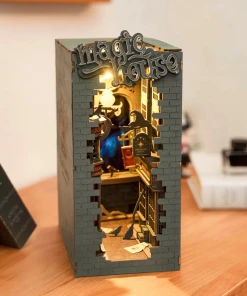 Rolife Magic House 3D Creative Bookend 6 Rolife Magic House 3D Creative Bookend -Games Workshop shop TGB03 1 35941.1676459846