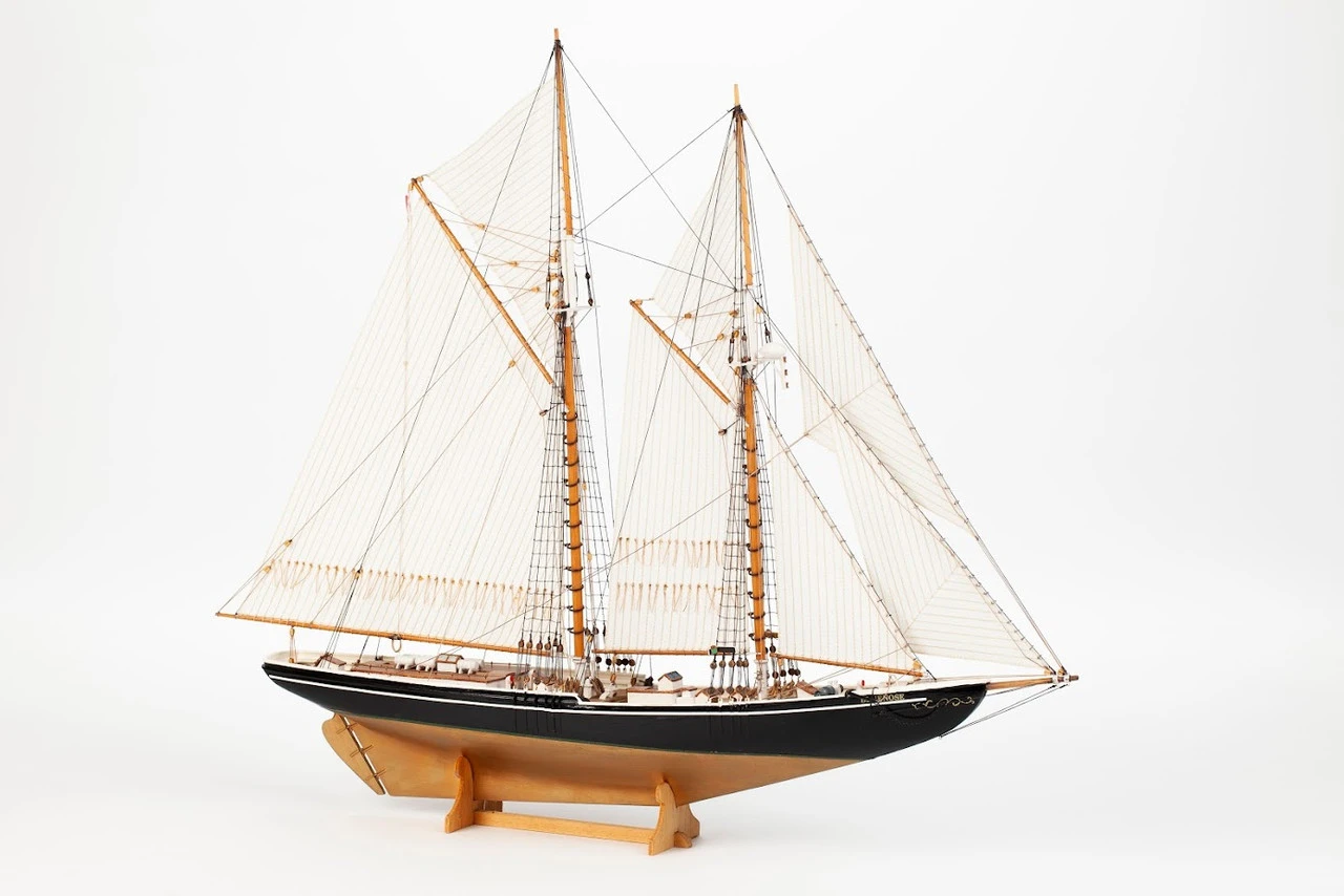 Billings Models 1/100 Bluenose II Wooden Ship Kit 1 Billings Models 1/100 Bluenose II Wooden Ship Kit