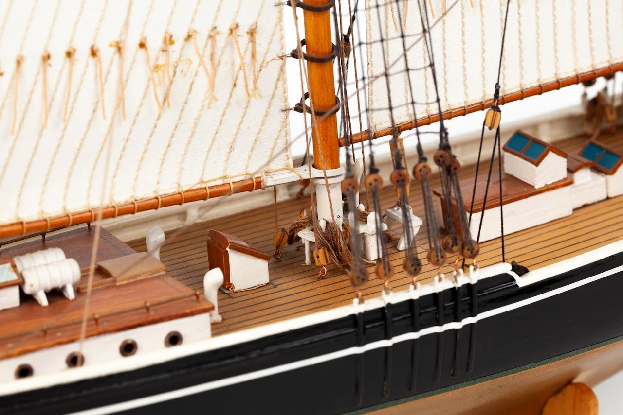 Billings Models 1/100 Bluenose II Wooden Ship Kit 5 Billings Models 1/100 Bluenose II Wooden Ship Kit - Image 5