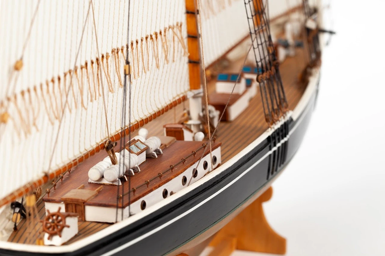 Billings Models 1/100 Bluenose II Wooden Ship Kit 2 Billings Models 1/100 Bluenose II Wooden Ship Kit - Image 2
