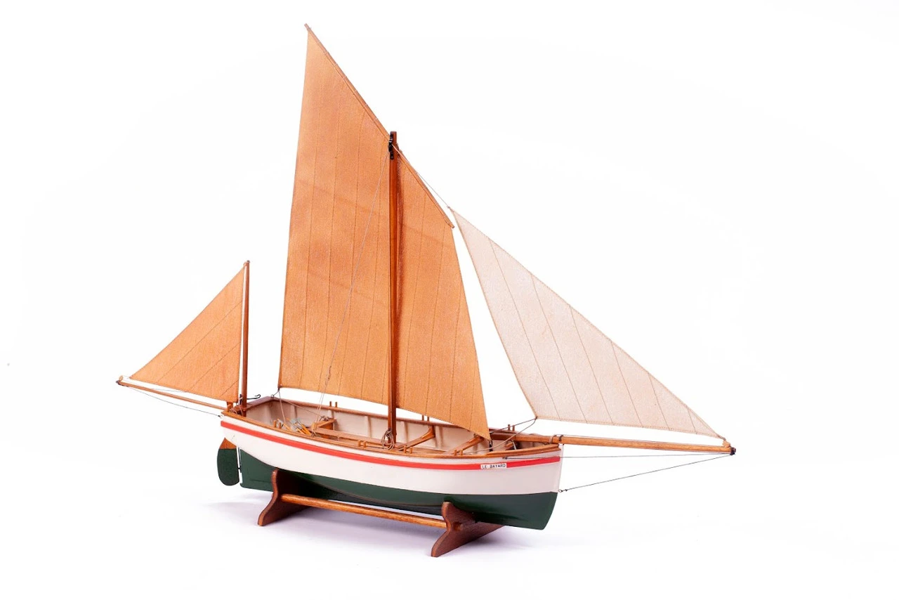 Billings Models 1/30 Le Bayard Wooden Ship Kit 1 Billings Models 1/30 Le Bayard Wooden Ship Kit