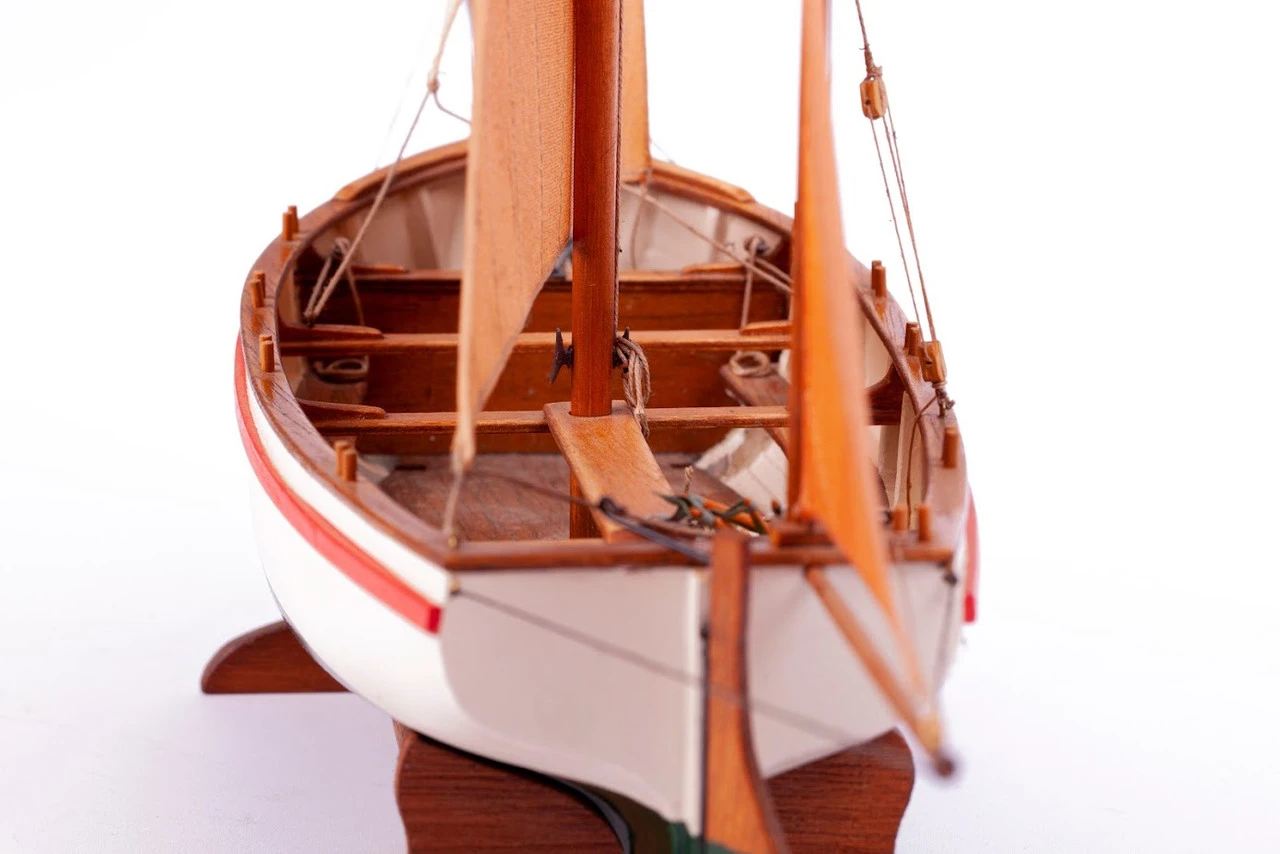 Billings Models 1/30 Le Bayard Wooden Ship Kit 2 Billings Models 1/30 Le Bayard Wooden Ship Kit - Image 2